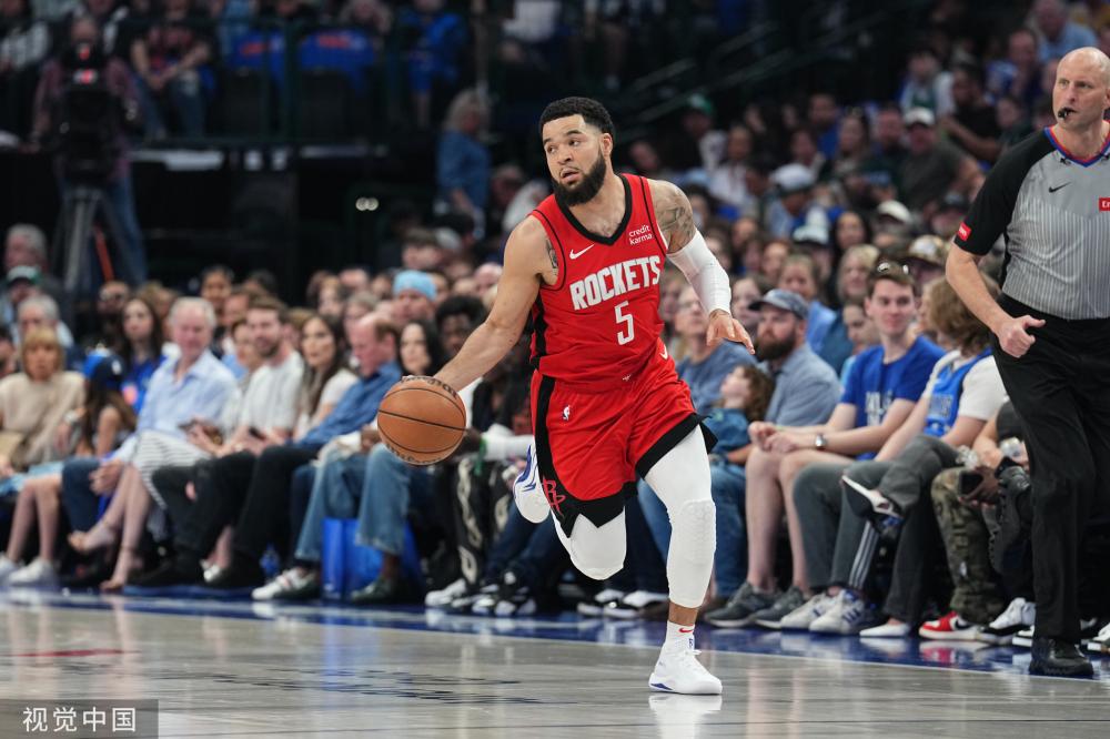 他始终抱有 他始终抱有